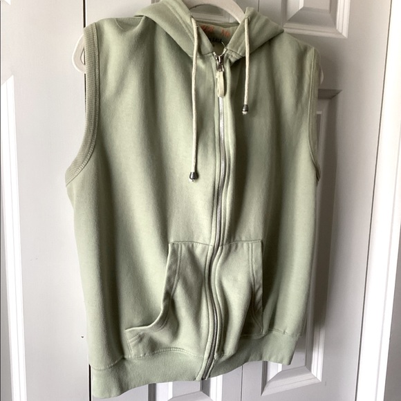 I.C.I. Sleeveless Hoodie. Green  S - Picture 1 of 8